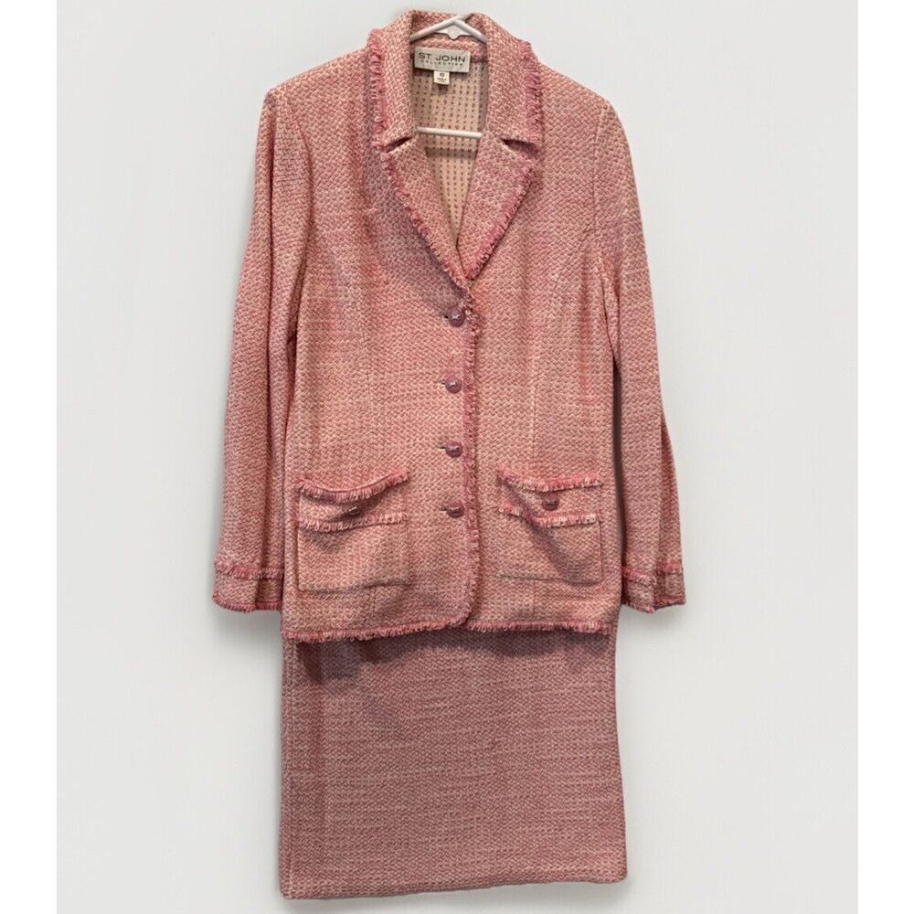 St John Collection Boucle Knit Suit Pink Size‎ 10 Fringed